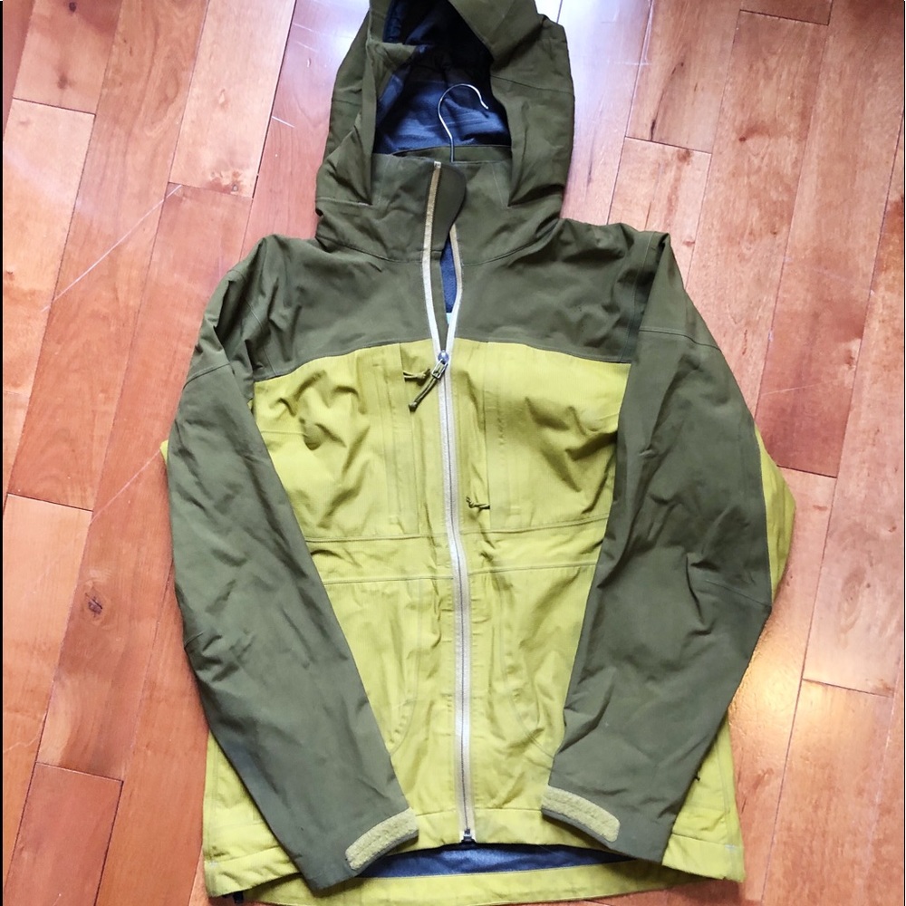 Arc’teryx Women’s Jacket
